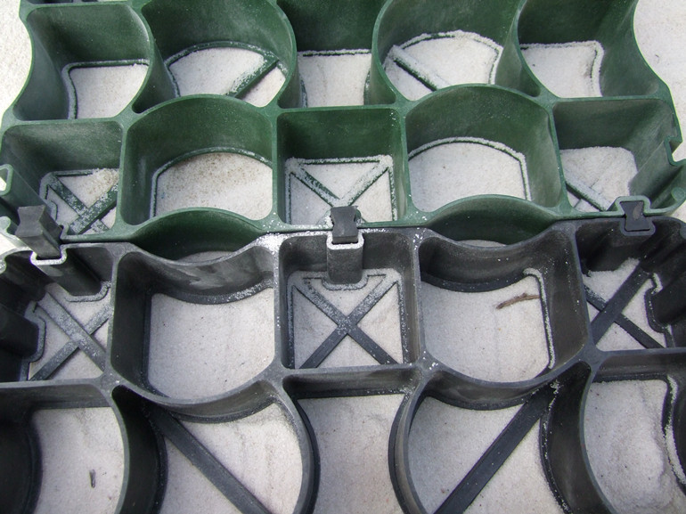 HDPE Reinforcement System Horse Paddock Equestrian Flooring